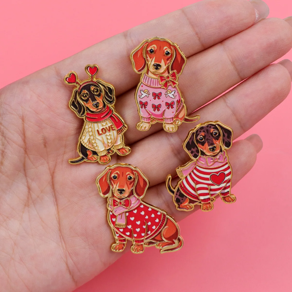 Cross border badges, clothing, backpacks, accessories, dachshund animal pins, alloy brooches, accessories