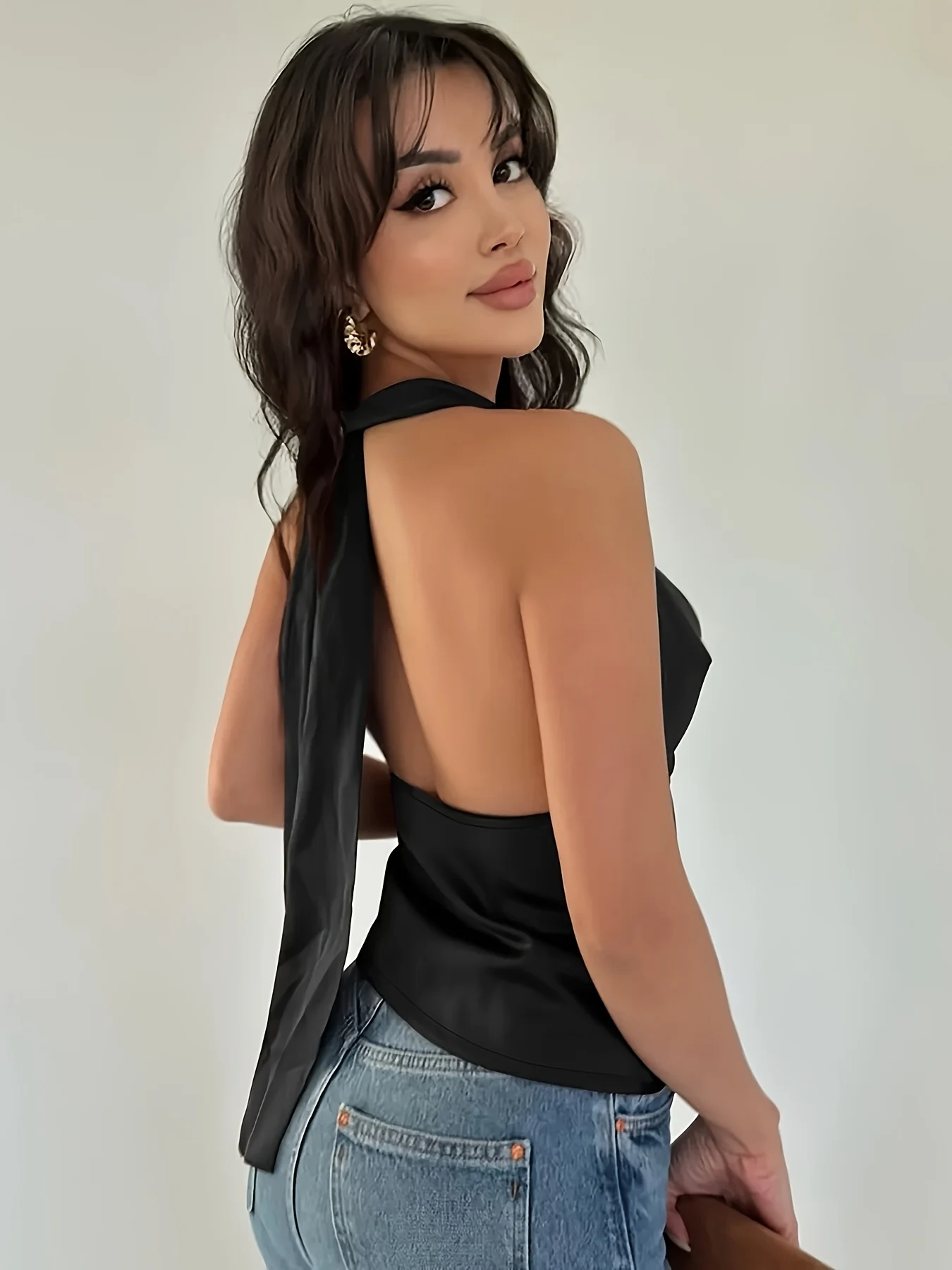 Women's Summer Lace-Up Halter Vest Sexy Trendy Short-Cropped Top Flutter-Neck Design Exposed Back Enhances Body Shape Elegance