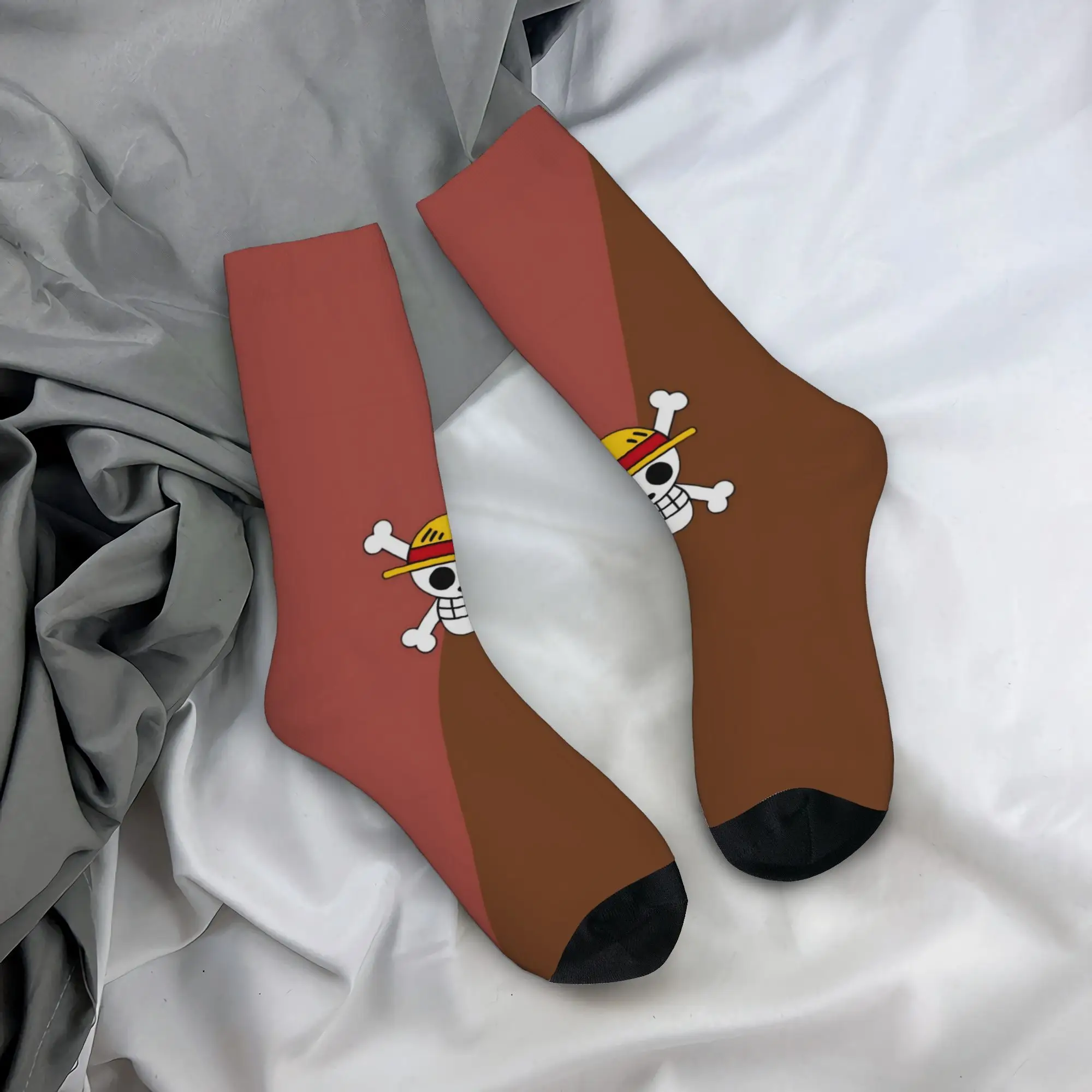 

Funny Sock One Piece Two tone Splicing Straw Hat Pirates Symbol Harajuku Quality Pattern Printed Men Socks Novelty Men's Socks