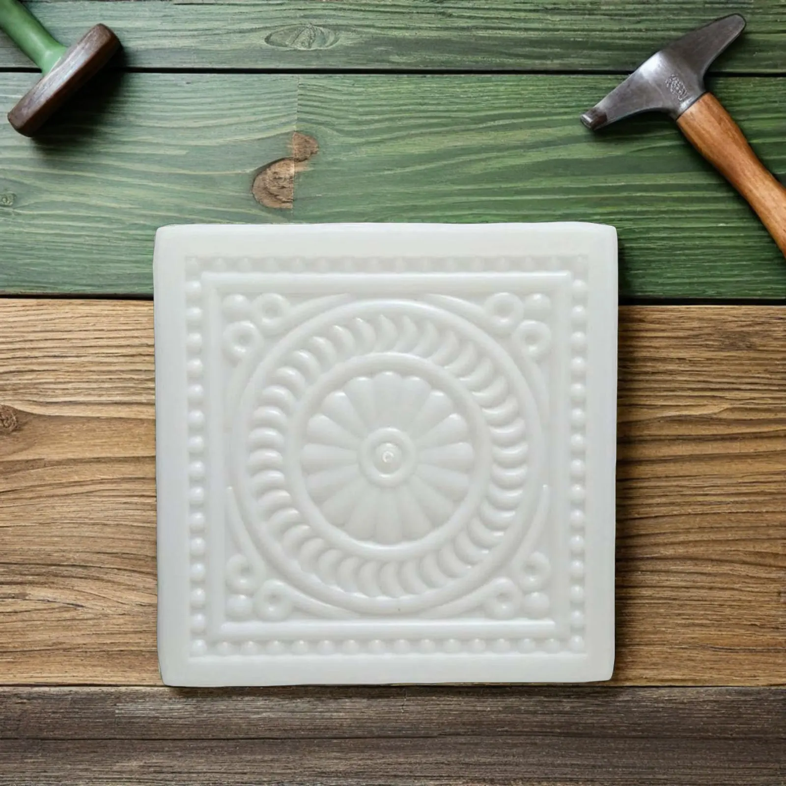 

Форма для садовых плиток 32x32x6см, для бетонных дорожек, для самостоятельной укладки, многоразовая, не требует специальных навыков, легко чистится