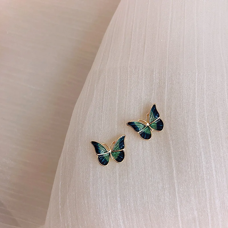 Sweet Cute Small Green Butterfly Stud Earrings Women Simple Fashion Jewelry Golden Color Enamel Oil Insect Girls Earrings Gift