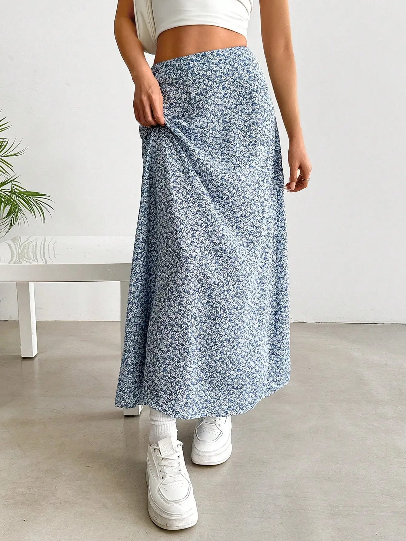 

Women's High Waisted Long Ditsy Floral Skirt, Loose Fit, Casual Resort Wear