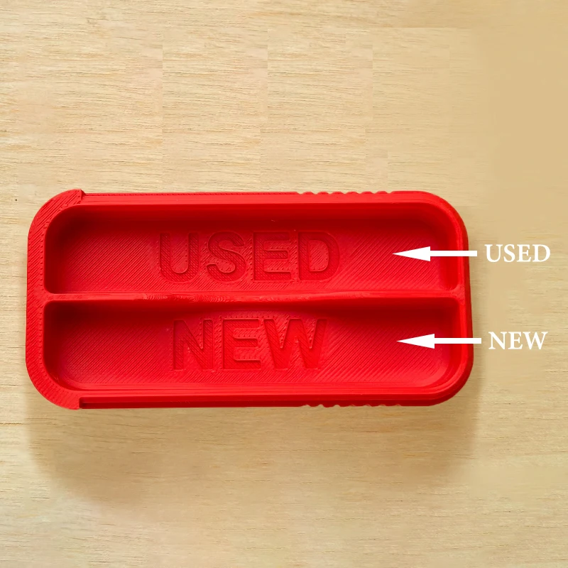 صندوق تخزين أعواد قطنية منزلق صغير حقيبة مسحة محمولة للسفر والاستخدام اليومي متعددة الأقسام مقاومة للغبار تحافظ على نظافة