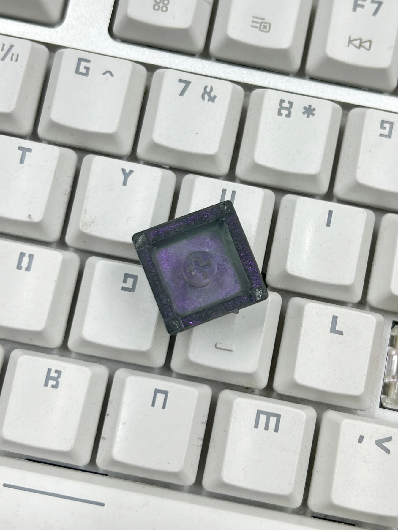 1Pcs 귀여운 고품질 뜨거운 판매 다채로운 반투명 스타 우주 비행사 키 캡 크로스 샤프트 기계 키보드 키 캡 액세서리