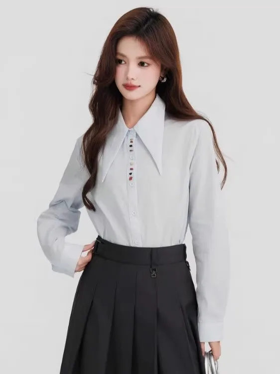 

Синяя рубашка из чистого хлопка с эффектом похудения, длинный рукав, весна 2026, свободный крой, удобная для повседневной носки, универсальная, на пуговицах