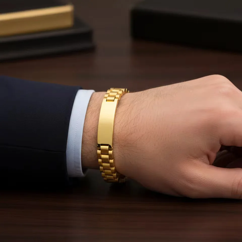 Personalizlied الفولاذ المقاوم للصدأ نقش النص واسعة سوار مخصص الرجال حزام (استيك) ساعة شعار معرف سوار للذكور الأب مجوهرات هدية