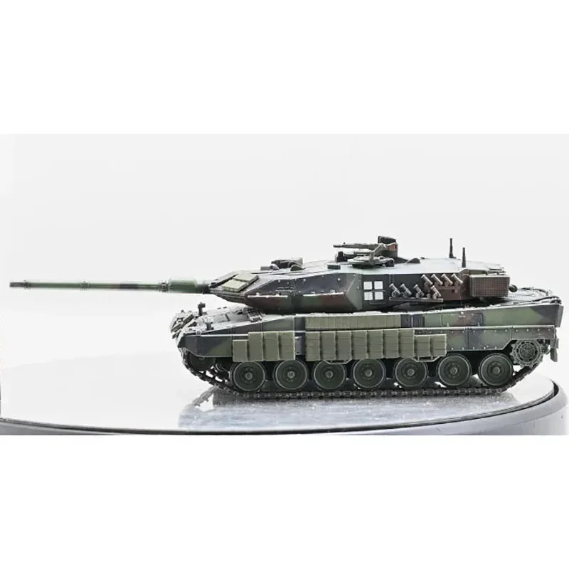 1/72 Scale Leopard 2A6 Reactive Armored Light Tank Militarized Combat Crawler Tank Finished Plastic Model Collectible Toy Gift