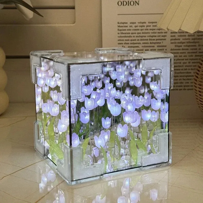 Veilleuse tulipe éclairée 3D – Lampe Cube LED faite à la main avec base miroir, décoration de table florale pour chambre à coucher, bureau ou table de chevet