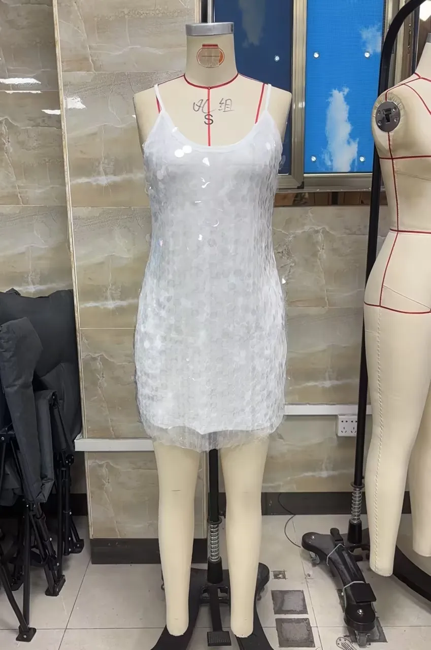 2026 Elegant Sleeveless Scoop Neck Spaghetti Strap Sequin Dress for Party Date Night Wear Fashion Women Glitter Mini Cami Dress - view 3