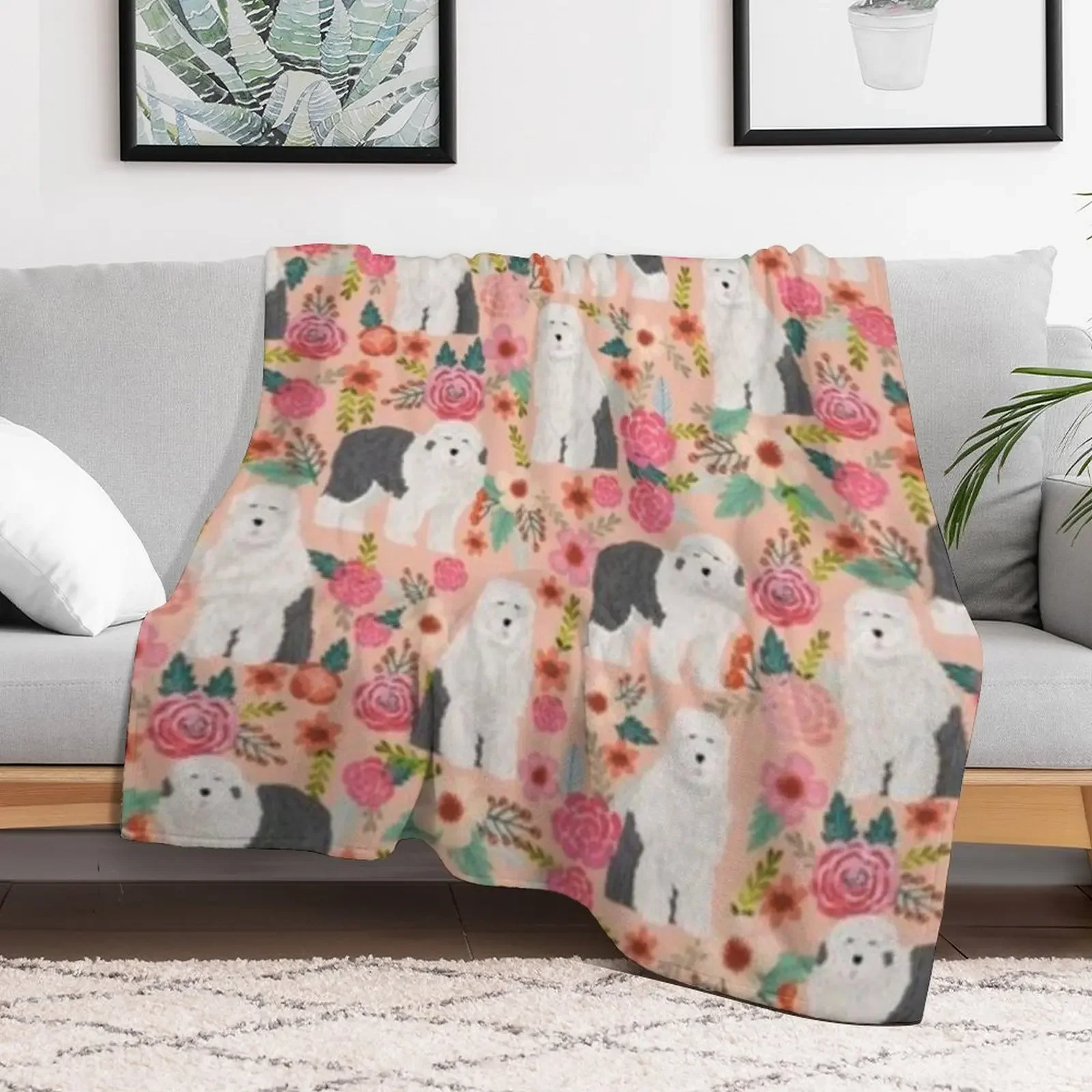 OLD ENGLISH SHEEPDOG Throw Blanket Cozy Napping Blanket Gift for Mom Dad