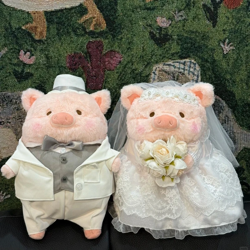 ulu The Piggy Canned Pig Western Wedding and Chinese Wedding Cute Doll Anime Peripheral Action Figure Wedding Collect Gift Toy