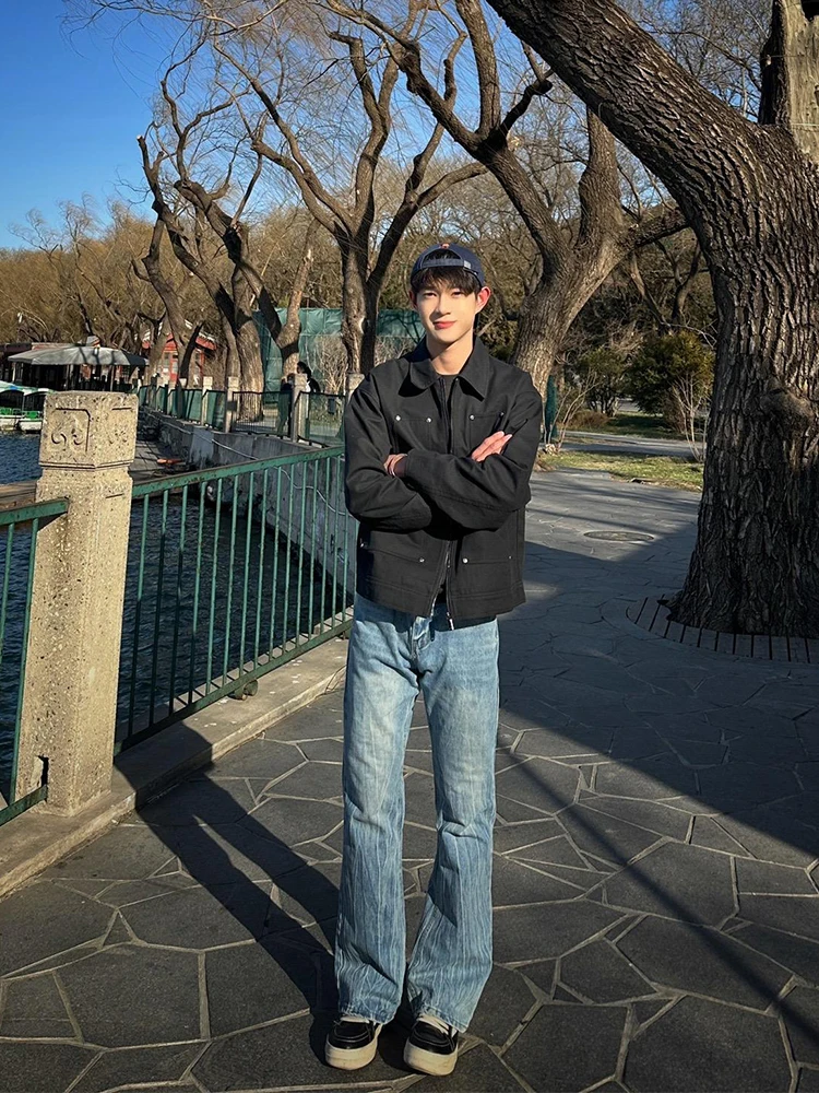 

Светло-голубые мужские джинсы с узором «Молния», в американском стиле High Street, прямые, облегающие, с легким расклешением, зауженные к низу, с эффектом стройности.