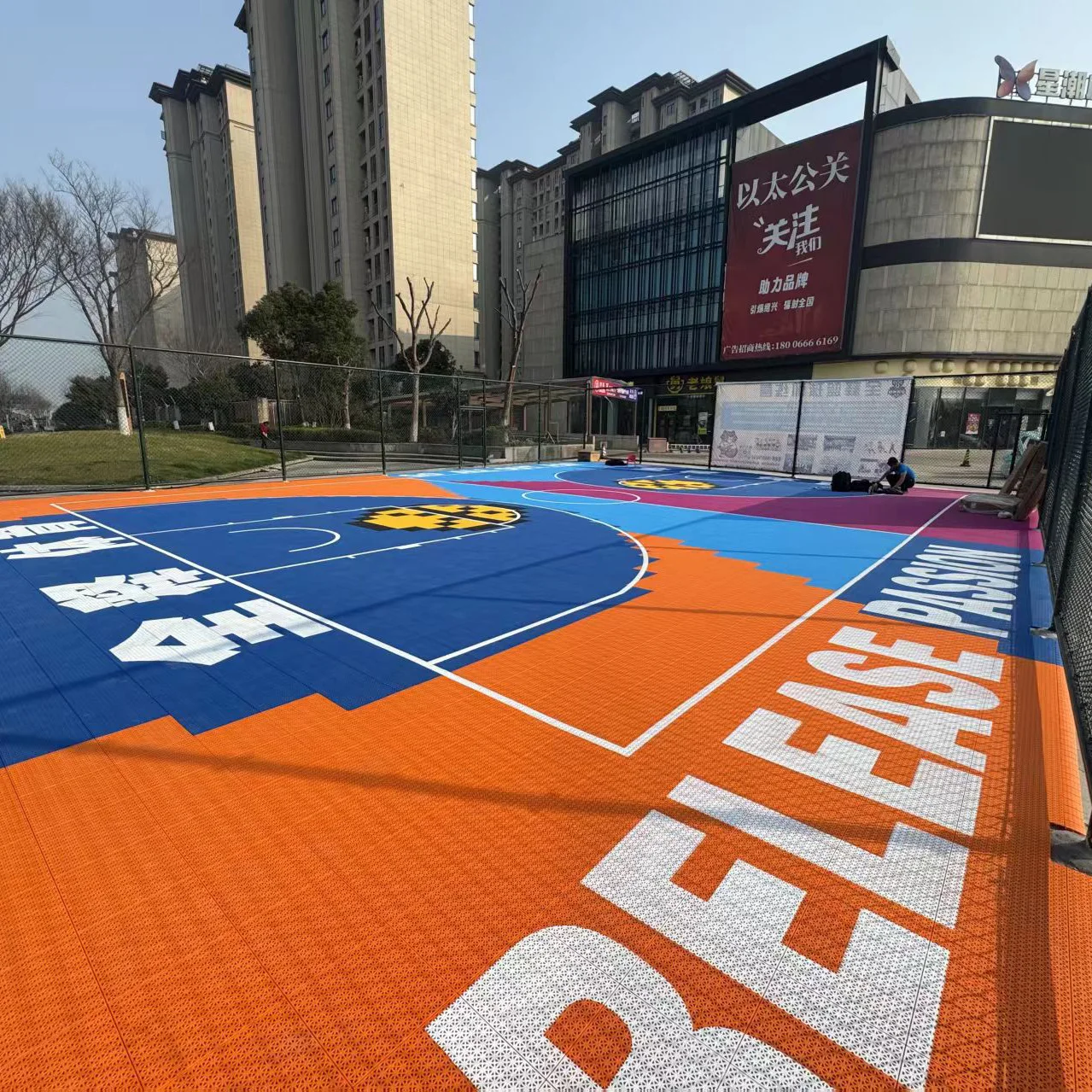 بلاط رياضي خارجي حديث، أرضيات - مراجعة Outdoor Sport Floor Tiles وسعره