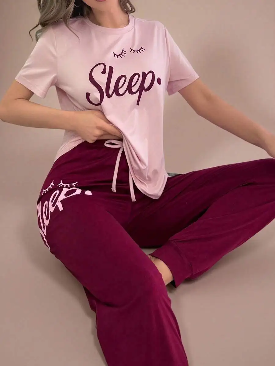 

Women's Short Sleeve Sleep Tee and Wide-Leg Lounge Pants Set with Eyelash Graphic