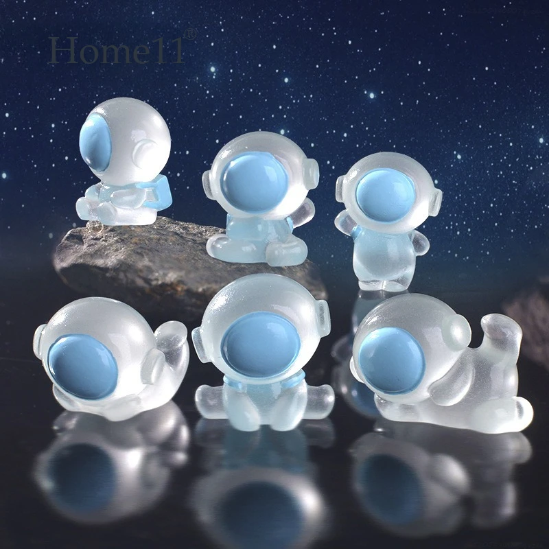 Cartoon Luminous Astronaut Figurine Resin Craft Decor Mini Landscape Desktop Ornament Creative Home Office Decoration