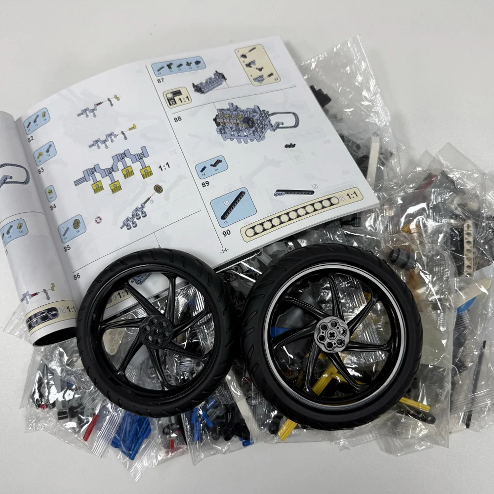 1920PCS Technical Racing Motorcycle Kit DIY Technical Motorbike Model Collectible Construction Decoration Boy Toy Christmas Gift