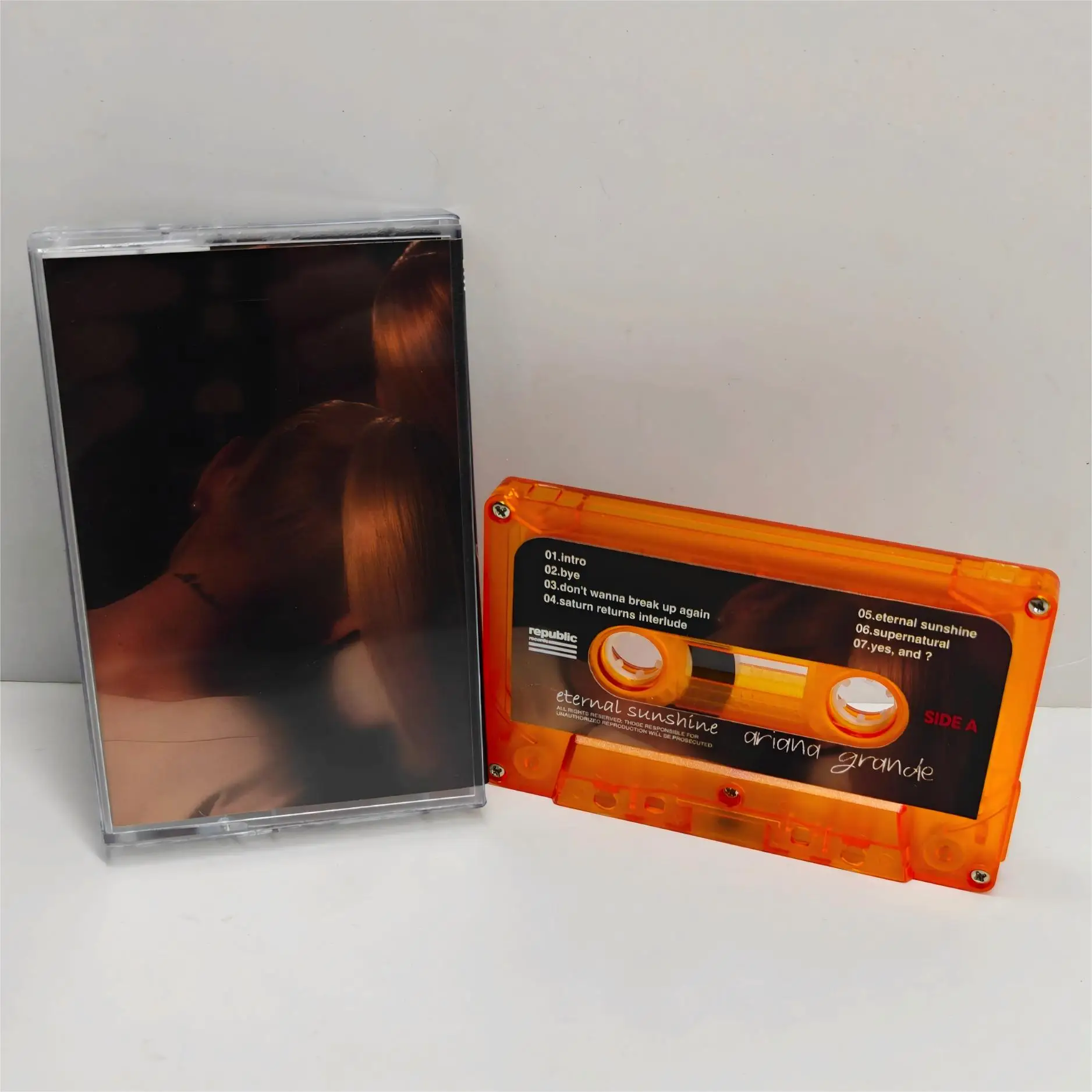 

Кассеты для альбома Pop AG Little Red Eternal Sunshine Ariana Grande да и музыкальная лента Косплей-рекордер Walkman Car Soundtracks Box