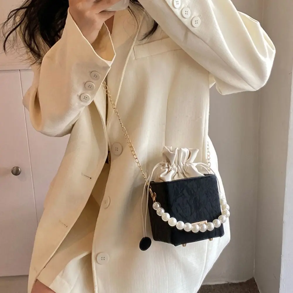 

Retro Pu Leather Women Bucket Bag Square Vintage Drawstring Crossbody Bag Chain Strap Pearl Luxury Shoulder Bag Outdoor