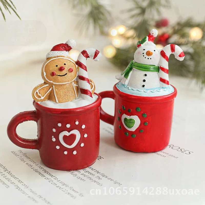 

Creative Mini Resin Christmas Tea Cup Ornaments Red Snowman Cup Gingerbread Man Cup Pink Santa Claus Cup White Scourge Cup
