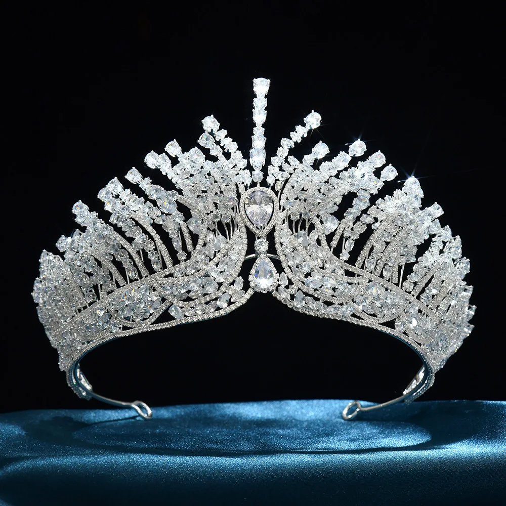 Bridal Tiaras and Crowns for Queen Women Bride Jewelry Wedding Hair Accessories Cubic Zirconia Pageant Prom Party Headdress