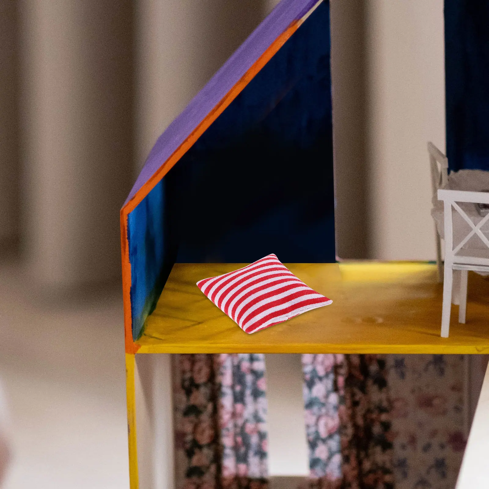 

4Pcs Miniature Dollhouse Decor Simulated Pillows for Furniture Setup - Compact Skin-Friendly Cushions Ideal for Imaginative Play