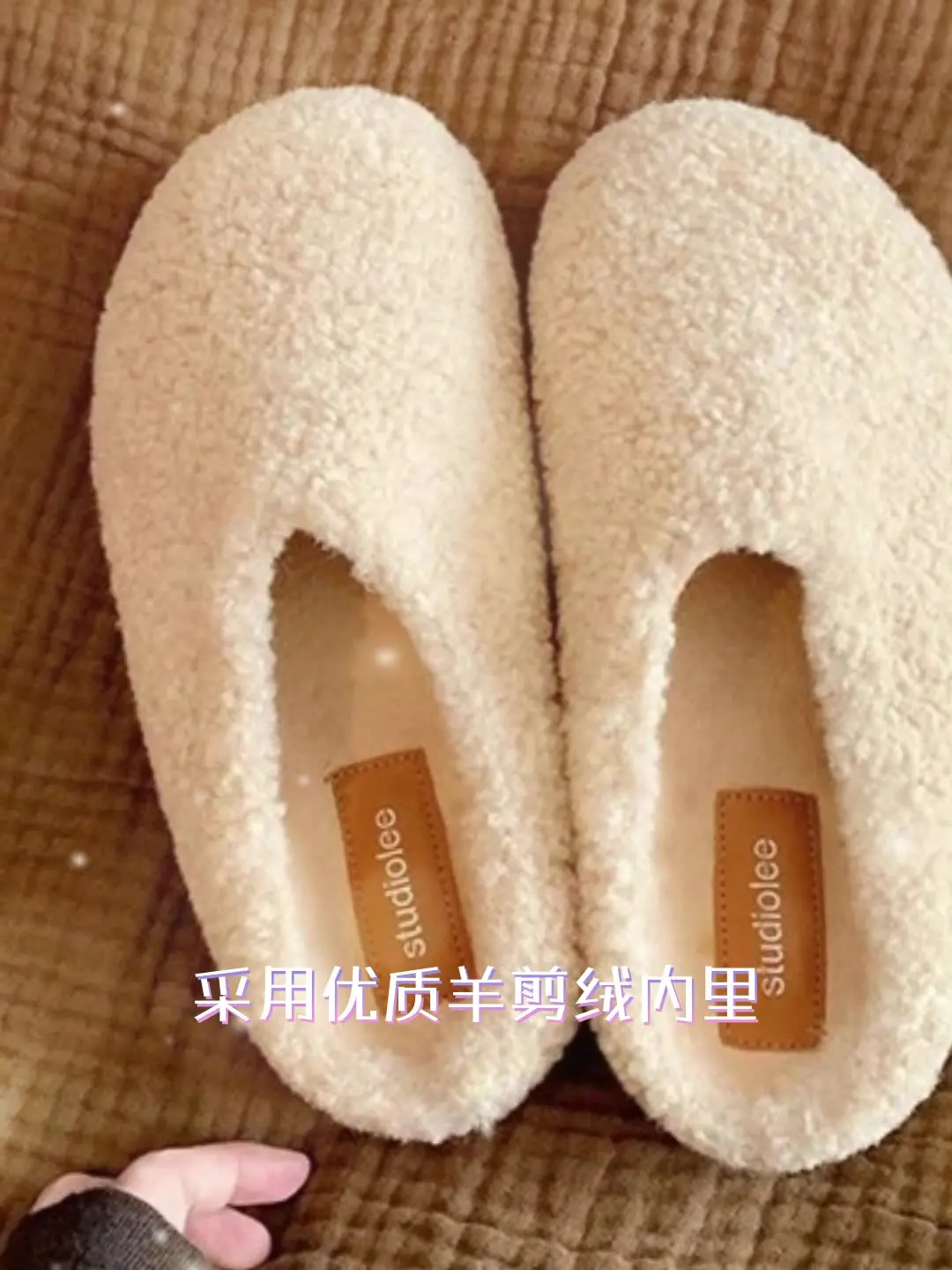 Low Flat Shoes Female Ladies' Slippers Platform Fur Flip Flops Slipers Women Cover Toe Plush 2025 Rubber with fur Slides Shearli