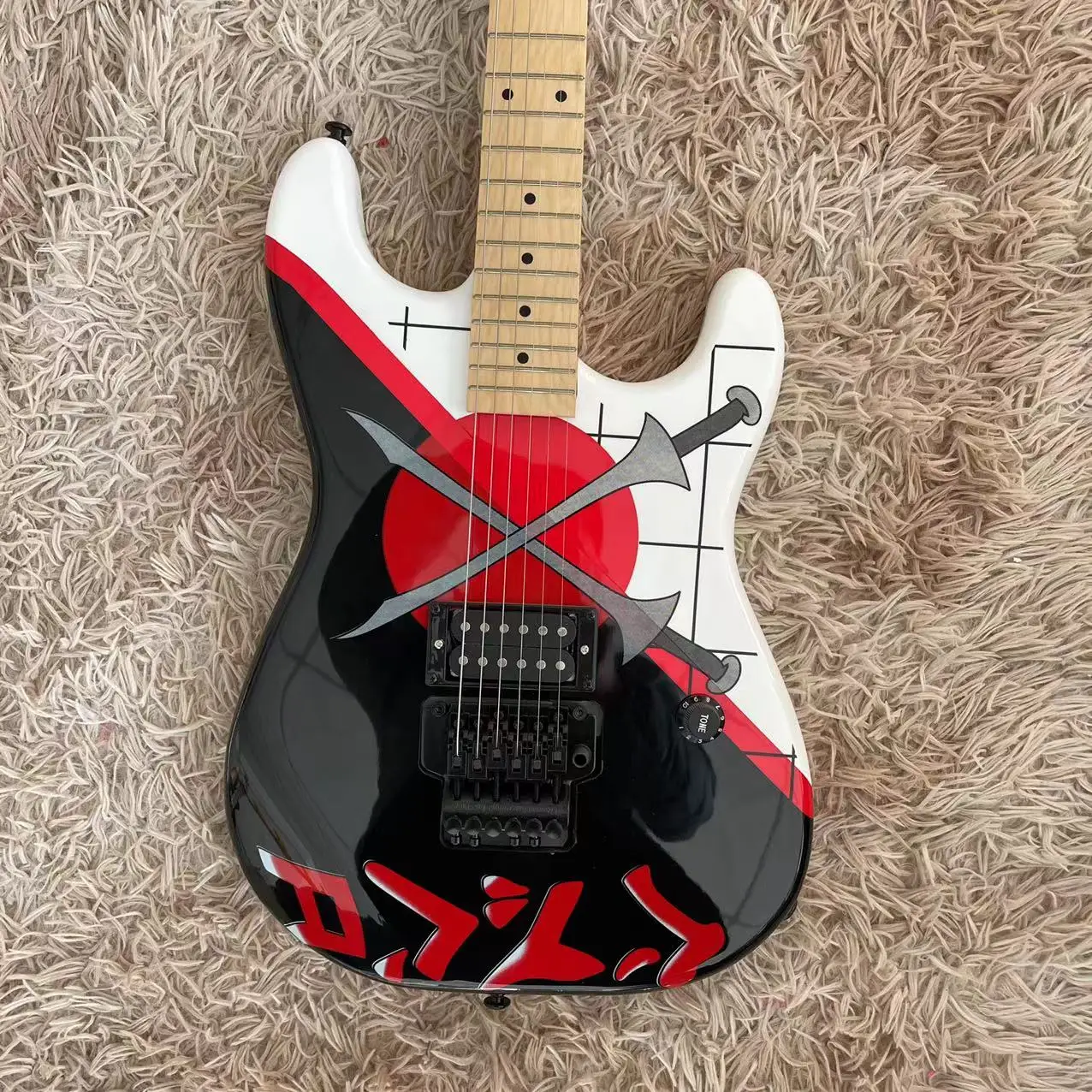 

ST split electric guitar, red and white striped basswood body, maple sandwich track, maple fingerboard, open pickup, double rock