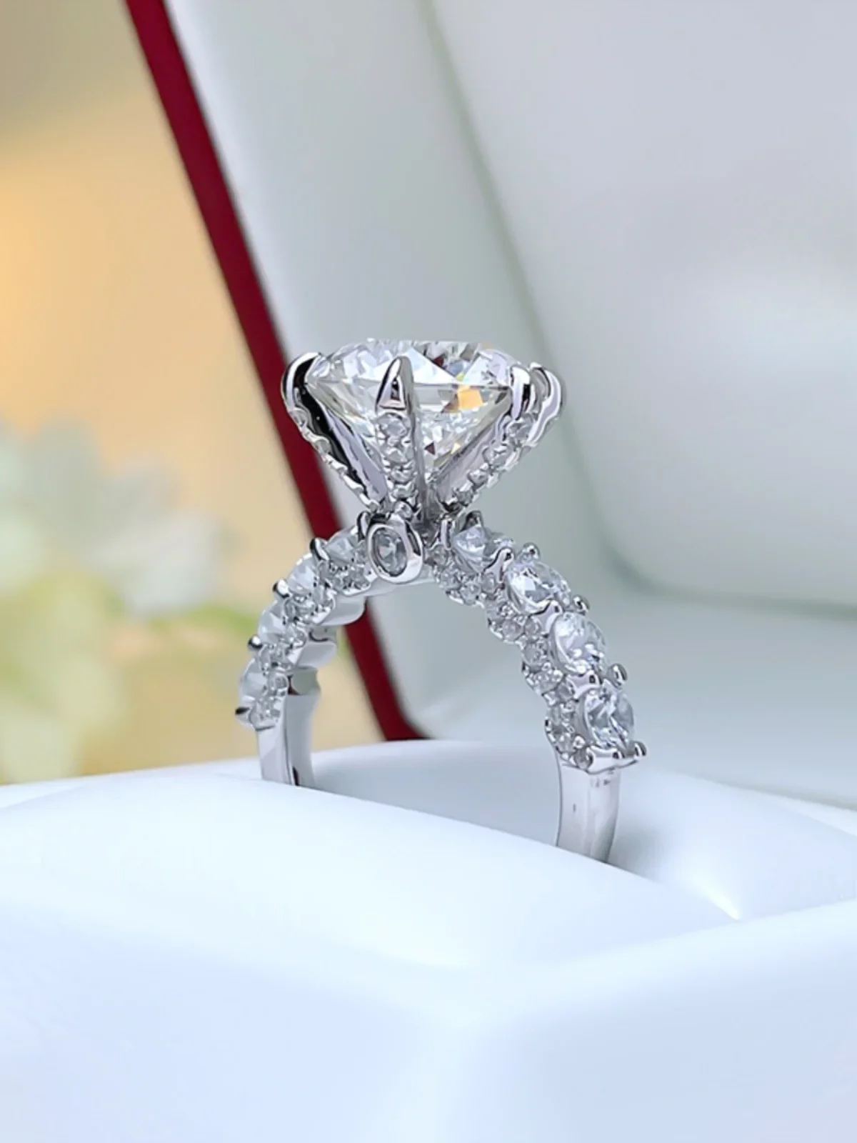 

4-carat high-end light luxury super dazzling aurora fireworks ring diamond wedding ring 925 silver high carbon diamond
