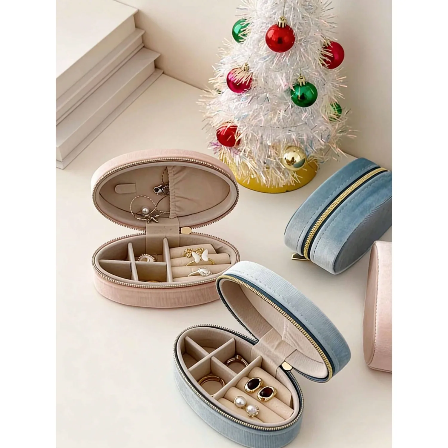 Oval Velvet Mini Portable Jewelry Box, Retro Zipper Jewelry Case, Mini Jewelry Travel Box, Compact Jewelry Display Box Suitable