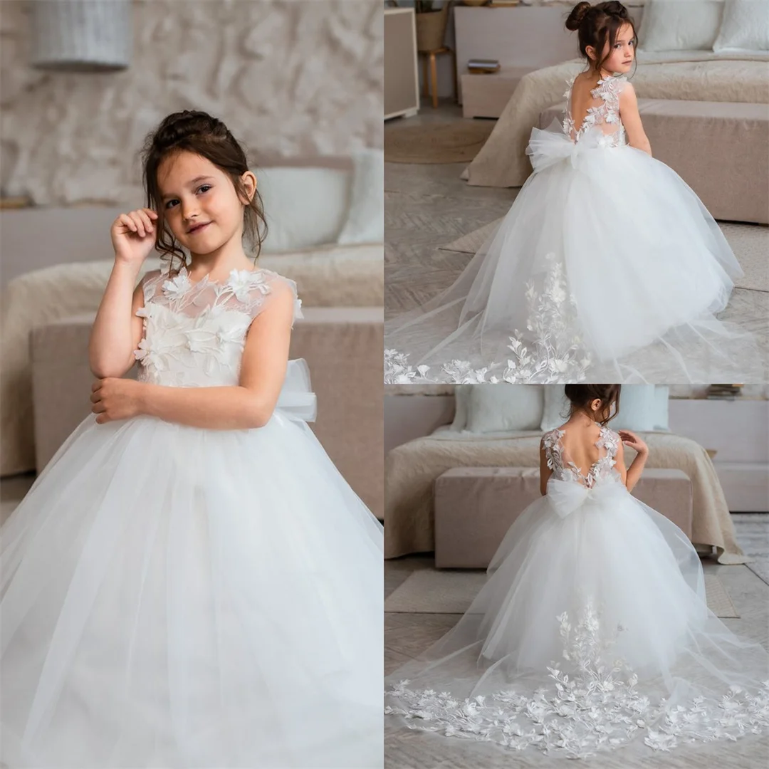 Princess Ivory Flower Girls Dresses With Detachable Bow Train 3D Floral Appliques Crew Neck Floor Length Ball Gown Wedding Party