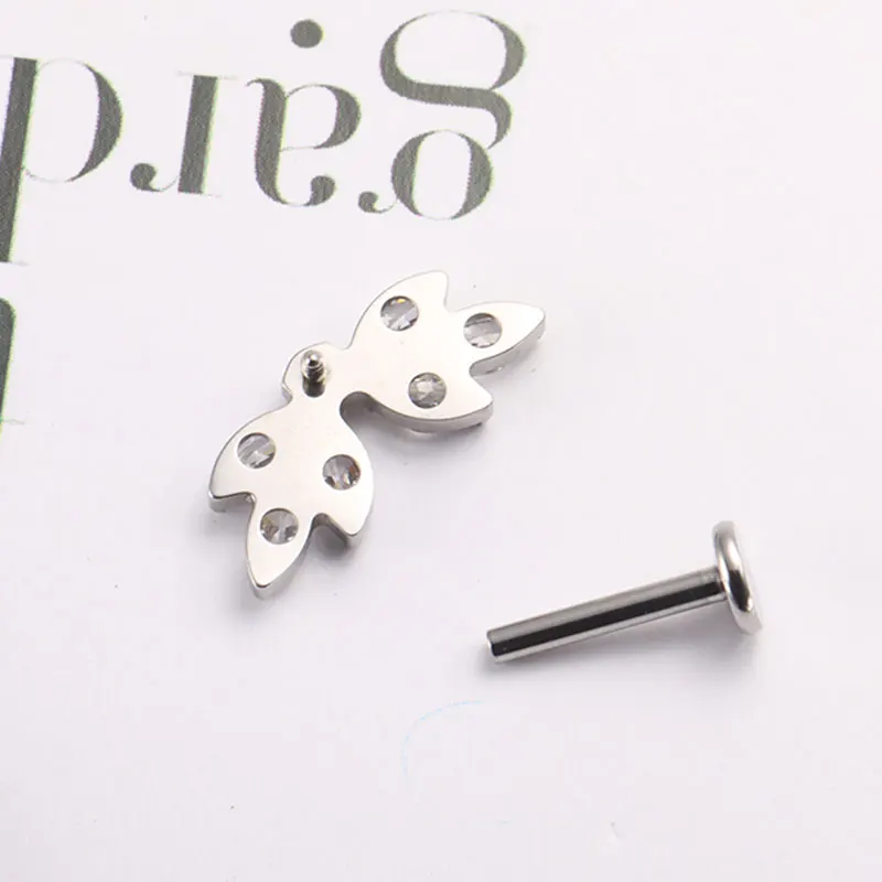 Astm f136 titan 16g 18g ohr blattform mit cz top knorpel tragus ohrringe ohr lippe helix stecker zunge nagel piercing schmuck – Detail 8