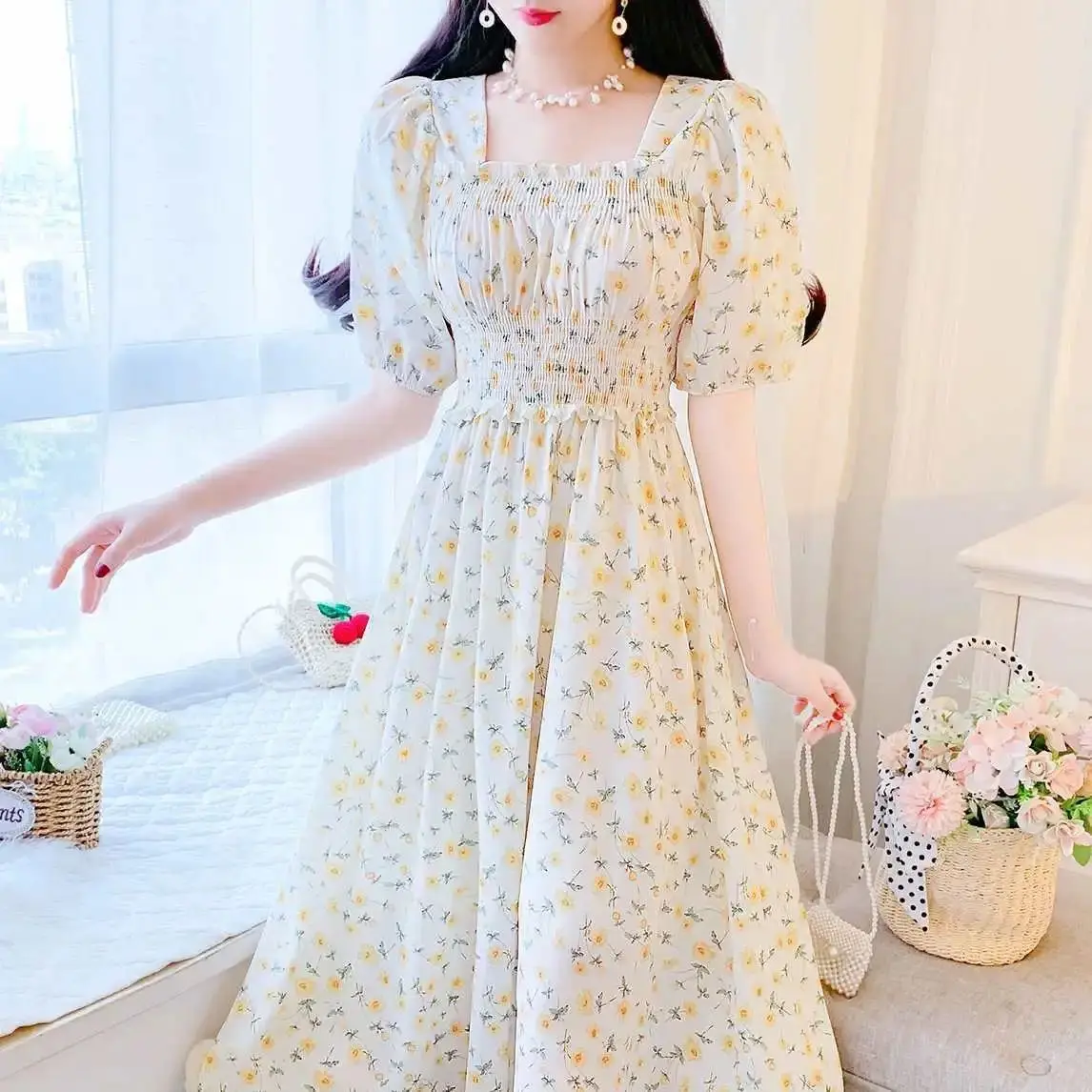 ฤดูร้อนมาใหม่ล่าสุดมีมาดเอวซับสัดส่วนเลดี้ฝรั่งเศสพัฟแขนชุดชีฟองลายดอกไม้ยาวถึงเข่ากระโปรงยาว