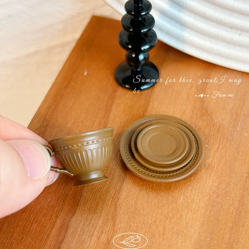1:12 Tazza da caffè francese in miniatura Accessori per casa delle bambole Aspetto di alta qualità Mini set di piatti da portata Decorazione della casa da gioco