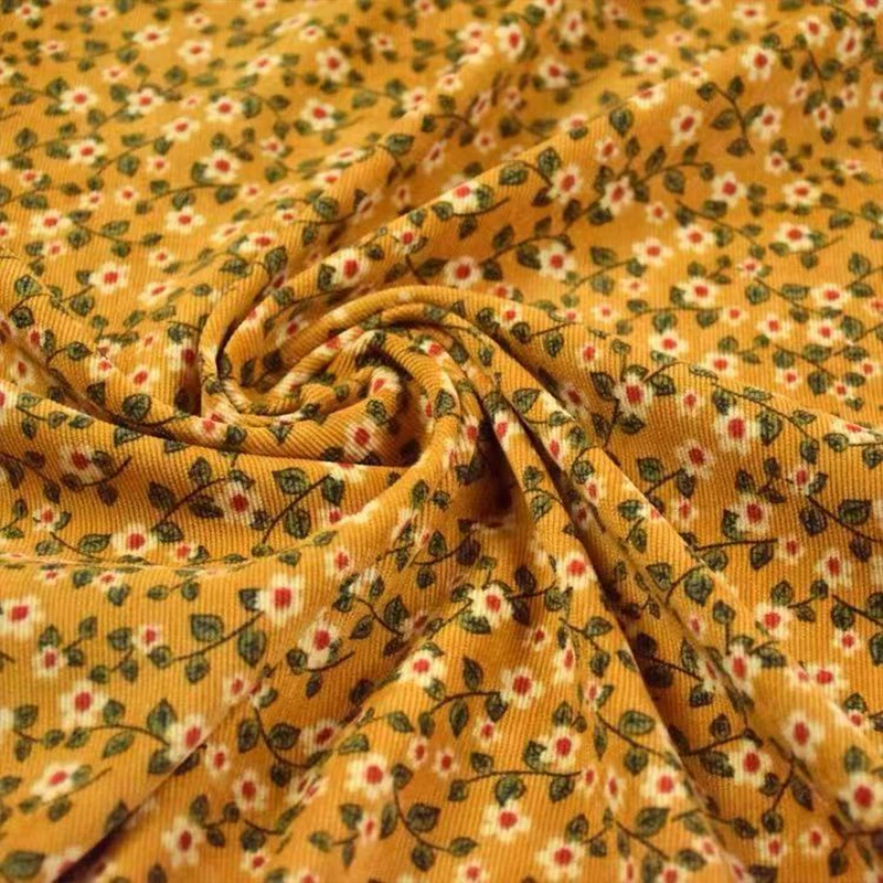 

Маленькая ткань с цветочным принтом, вельвет с тонкими полосками ямы, платье с принтом, ткань с принтом на короткой юбке