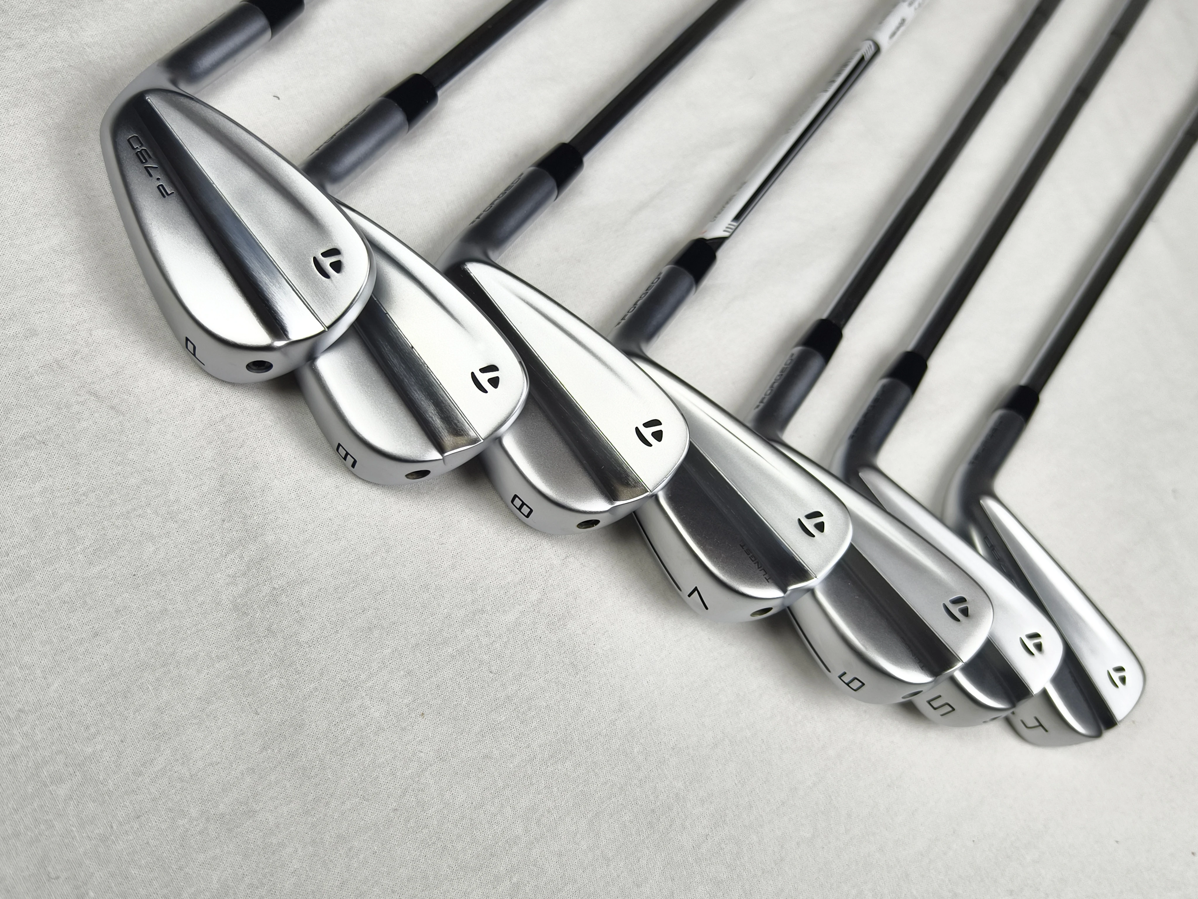 Tour Edge 790 Irons Silver 790 Golf Iron Set 4-9P R/S Flex Steel/Graphite Shaft With Head Cover0