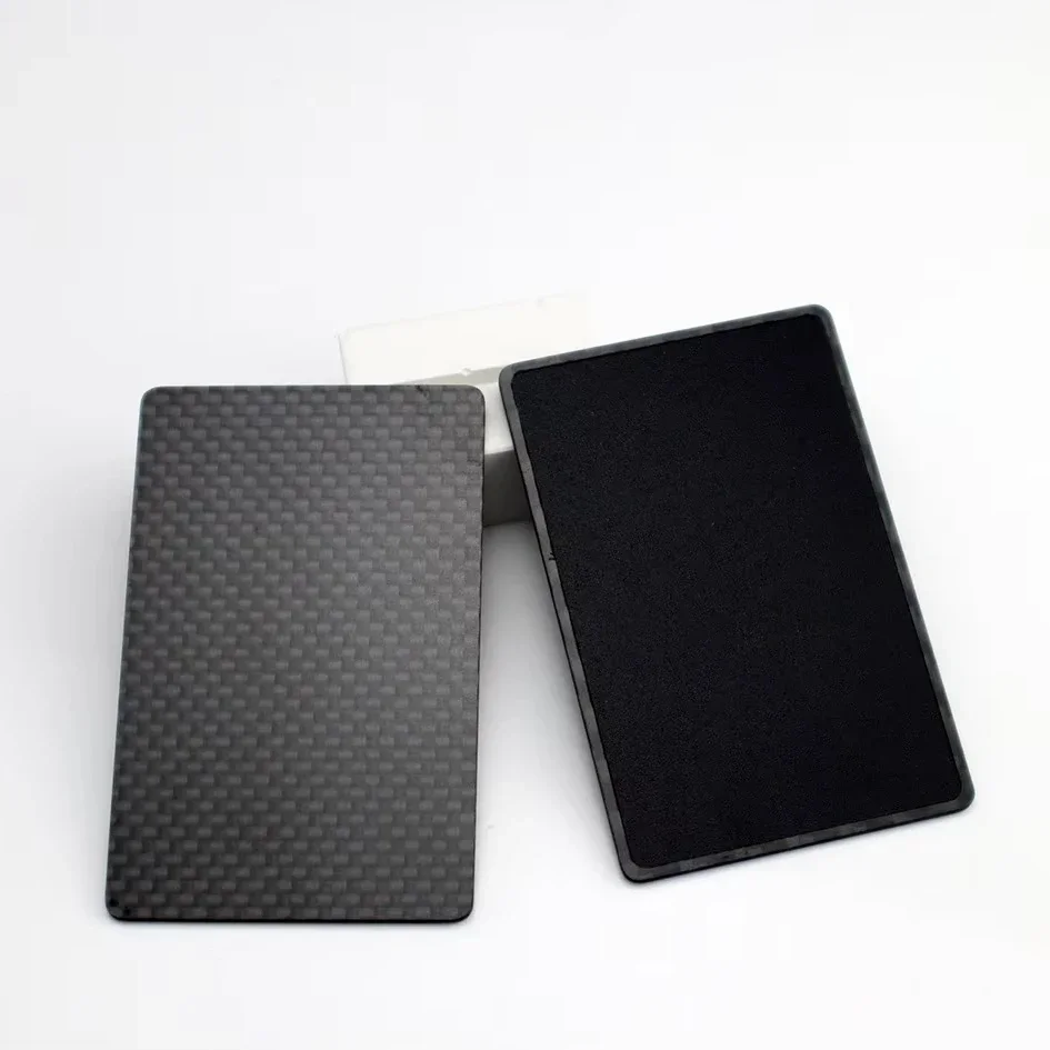 Lettura veloce Scheda metallica NFC nascosta Biglietto da visita in metallo NFC intelligente premium in fibra di carbonio vuota per incisione laser con codice QR