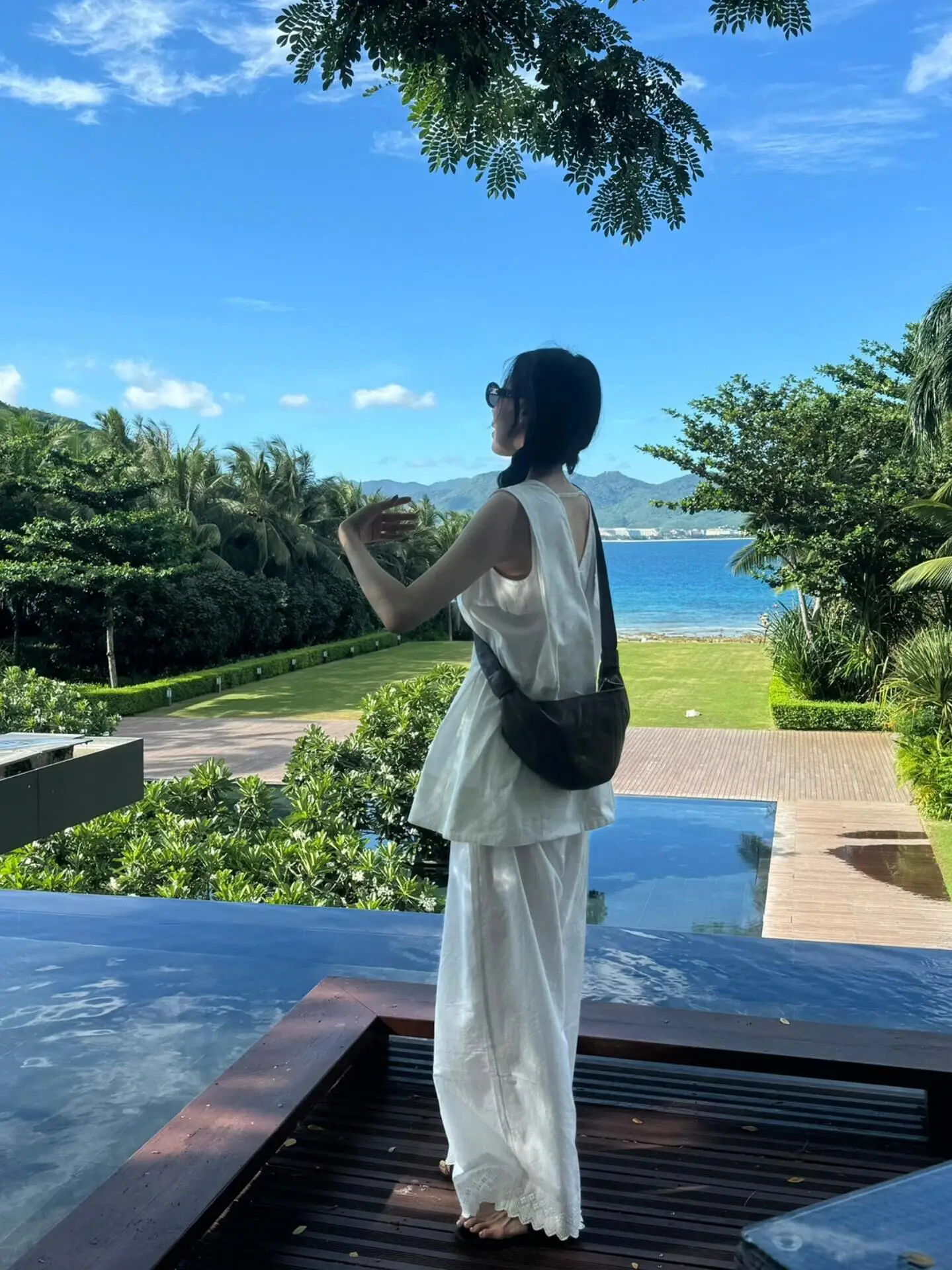 

Женский комфортный повседневный топ свободного кроя с V-образным вырезом, однотонный, для работы и отдыха