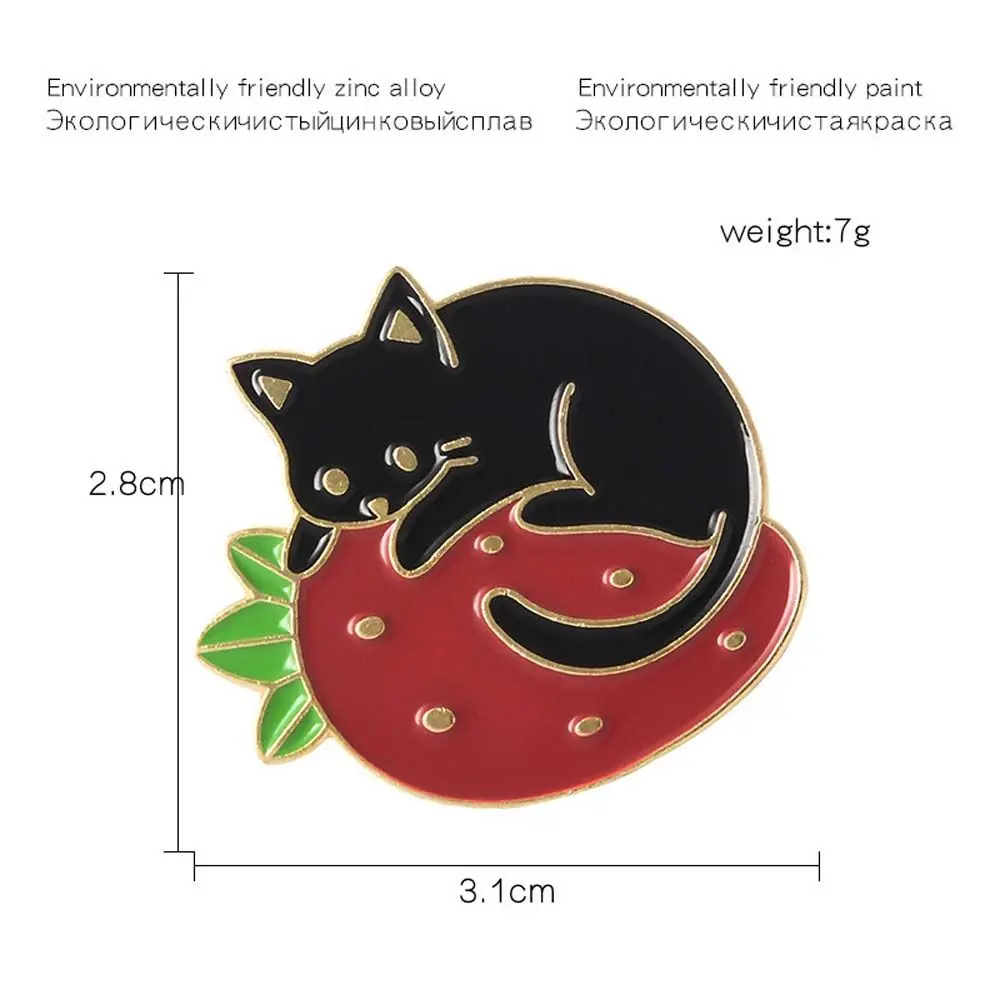 Lapel Brooch Pin para crianças, Bonito Strawberry Badge, Gato Preto, Esmalte Broches, Presente