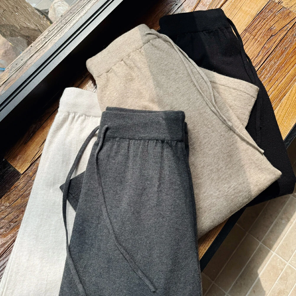 Versatile Medium-Length Wool Knit Skirt For Women With Elastic Waist Soft And Supple Style Wide Hemline Casual Fashion
