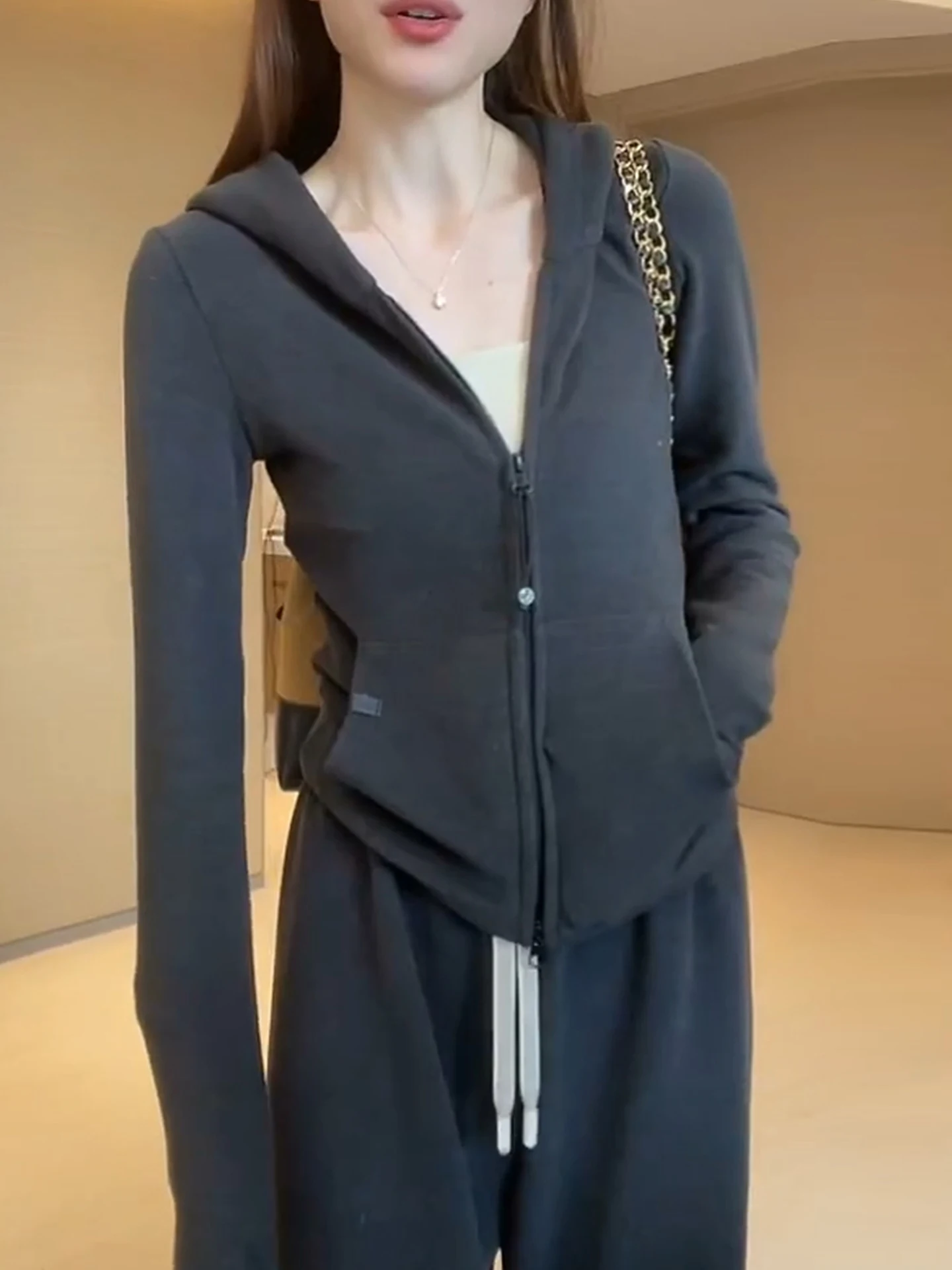 

Korean Style Long Sleeve Hoodie Jacket Women's Slim Fit Fashionable Outerwear Spring Autumn Zipper Cardigan Single Piece