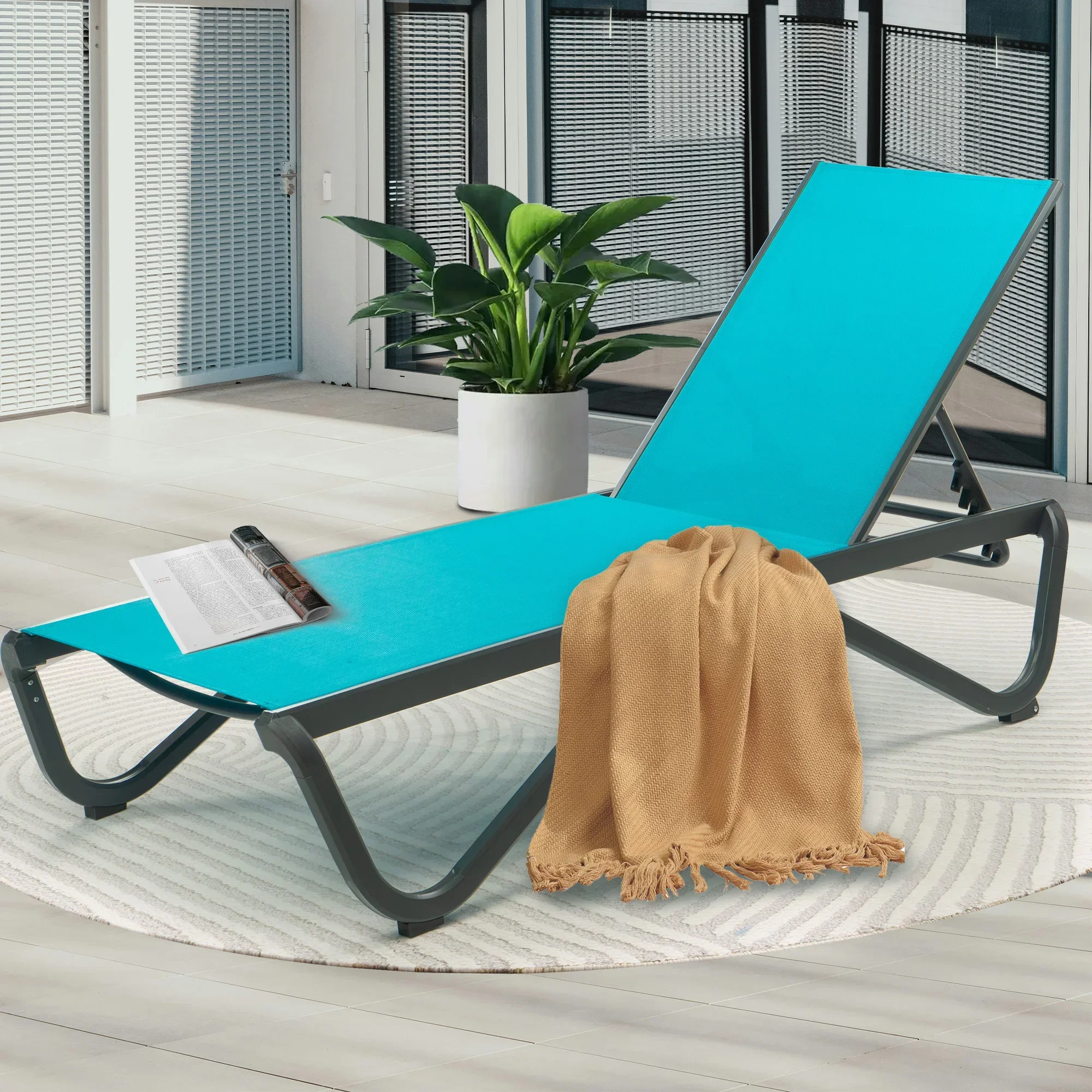 Plastic Sun Lounge Chair Loungers for Luxury Hotels/Resorts/Villas Swimming Pools Garden Patio Use