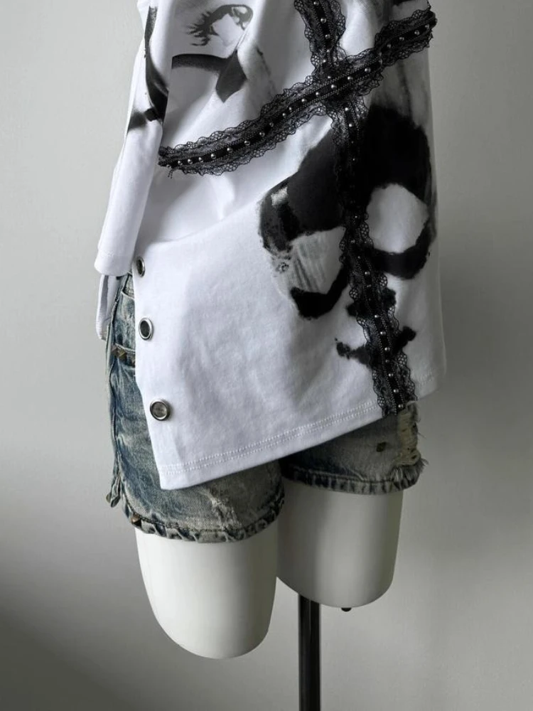 อเมริกันวินเทจแขนสั้นเสื้อยืดฤดูร้อนสาวร้อนส้อมออกแบบ Spliced Chic เสื้อ Y2k ลูกไม้ข้ามโลหะ Buttonhole ชุด 90s