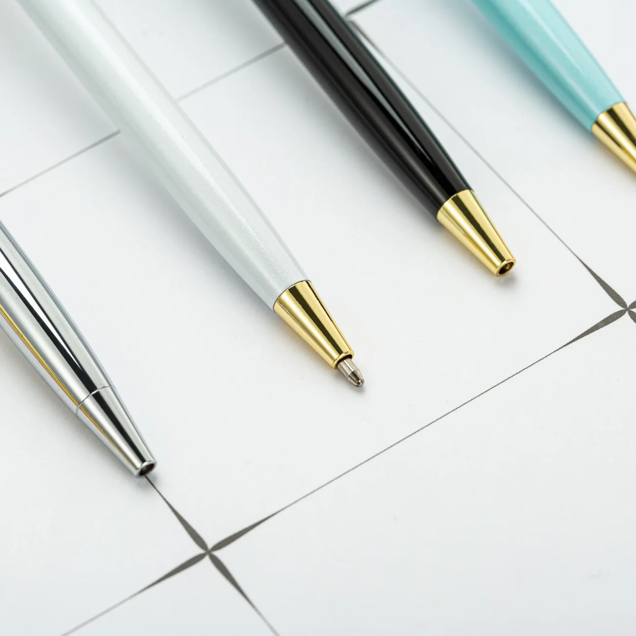 8 Stück elegante Perle schlanke Pen body Metall Kugelschreiber, frische helle Farben, Büro Schule Briefpapier, Schreib werkzeug, Geschenk Stift – Detail 3