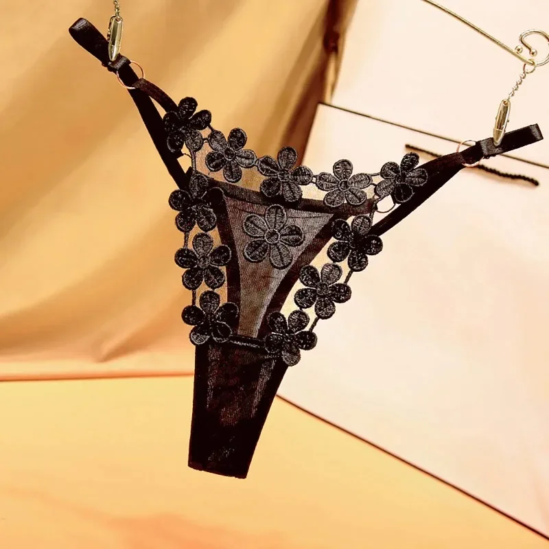 Woman Sexy Pure Desire Thong Metal Buckle Design Sweet Flower Embroidery Breathable Mesh Ropa Interior Para Mujeres