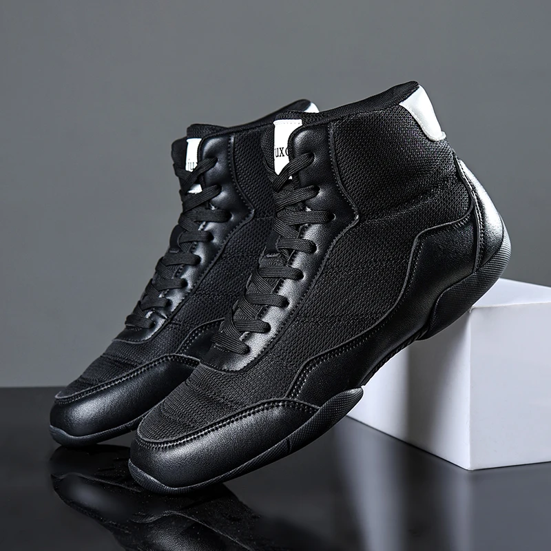 New Wrestling Shoes 3-Color Men's Boxing Shoes Sports Shoes Men's Sports Gear Gym And Outdoor Shoes Fashionable Sports Gear