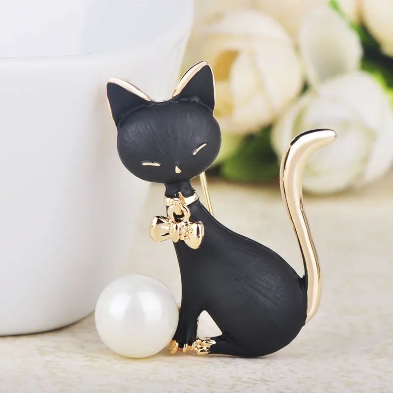 Blucoe جميل القوس عقدة دبابيس على شكل قطة للنساء ، رمادي محاكاة نسيج اللؤلؤ ، مجوهرات المينا للفتيات ، معطف البدلة ، دبابيس الصدار ، جديدة #3