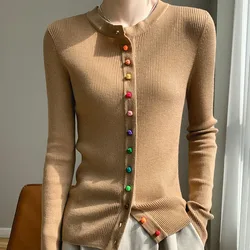 Damen-Pullover aus 100 % Merinowolle, runder Kragen, bunte Schnallen, schmale Passform, Strickjacke, Herbst-Winter, warme Jacke, lässiges Strick-Basic-Top