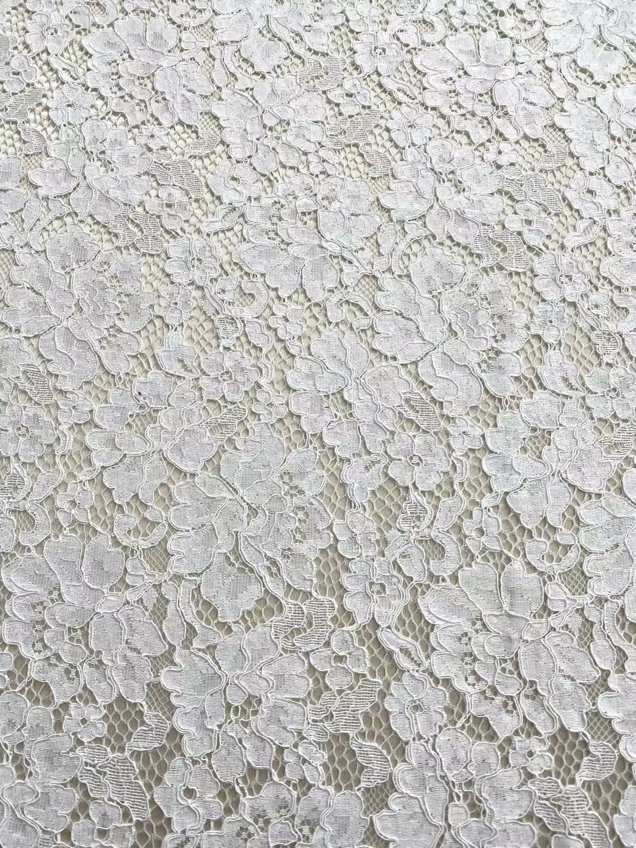 Vintage Embroidered Lace Fabric Soft Lightweight Material, Wedding Dressmaking Lace, Vintage Overlay Fabric Floral Patterns, 1.5
