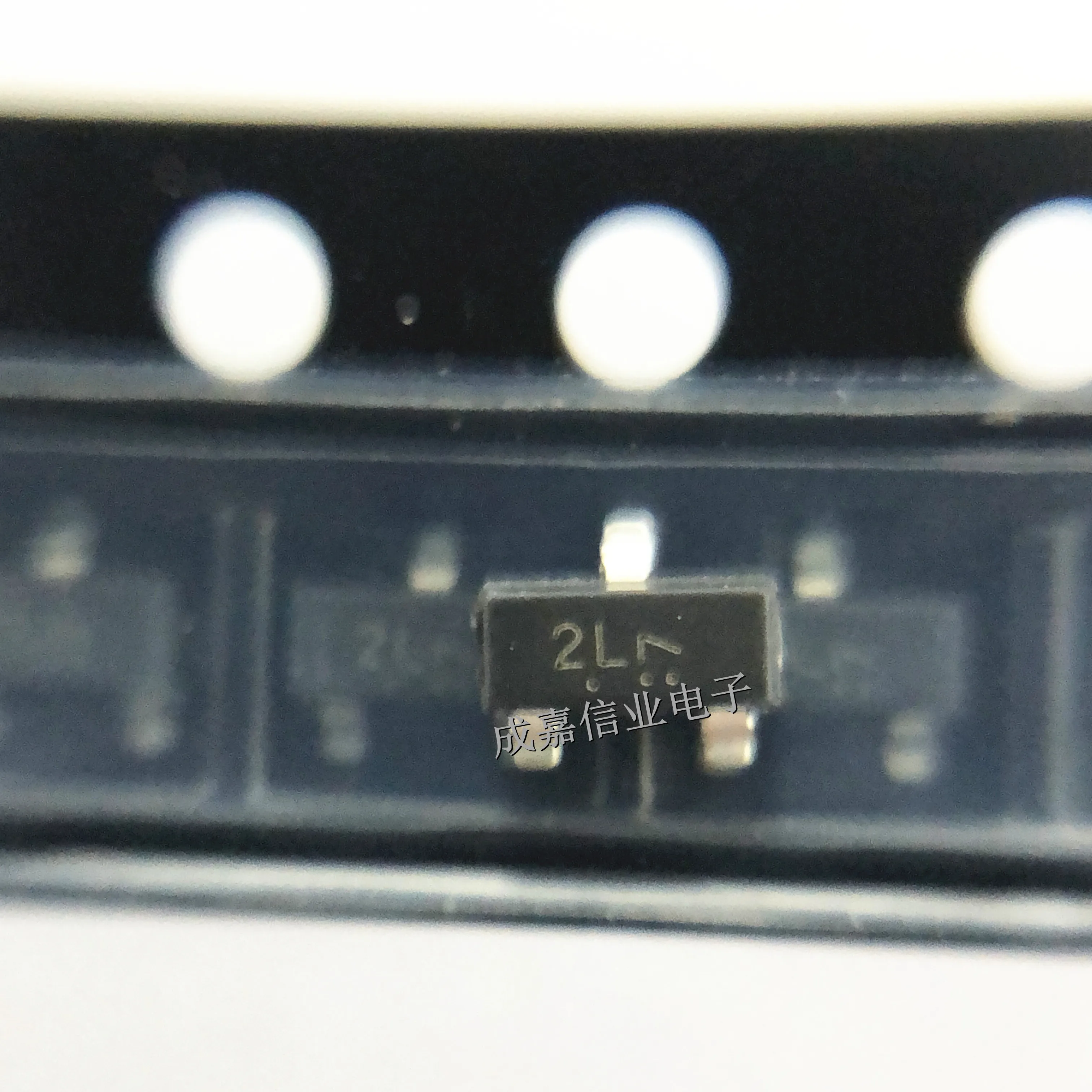 100pcs/Lot MMBT5401LT1G SOT-23-3 MARKING;2L PNP Bipolar Transistors - BJT Trans GP BJT PNP 150V 0.5A 300mW 3-Pin