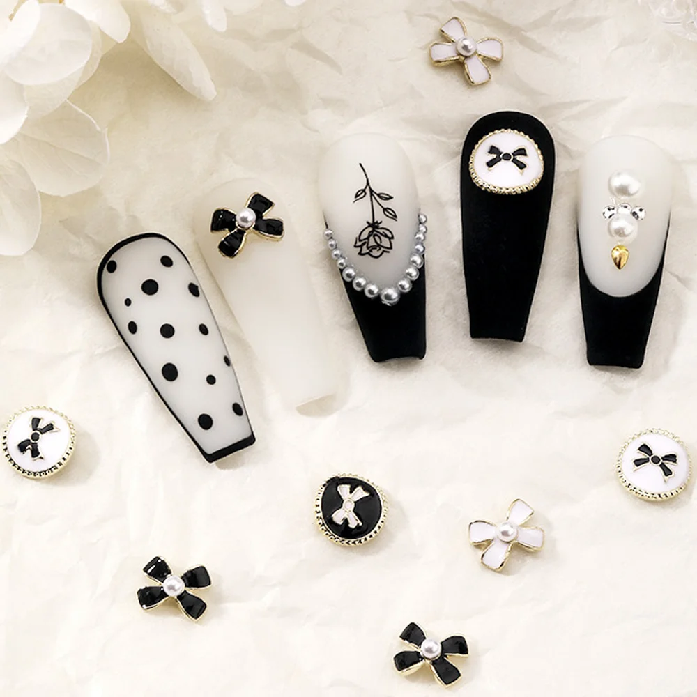 10pcs Keen French Nail Art Charm 3D Luxury Papillon Nail Strass Decoration Black/White Baroque Style DIY Nail Supplies 8*9MM